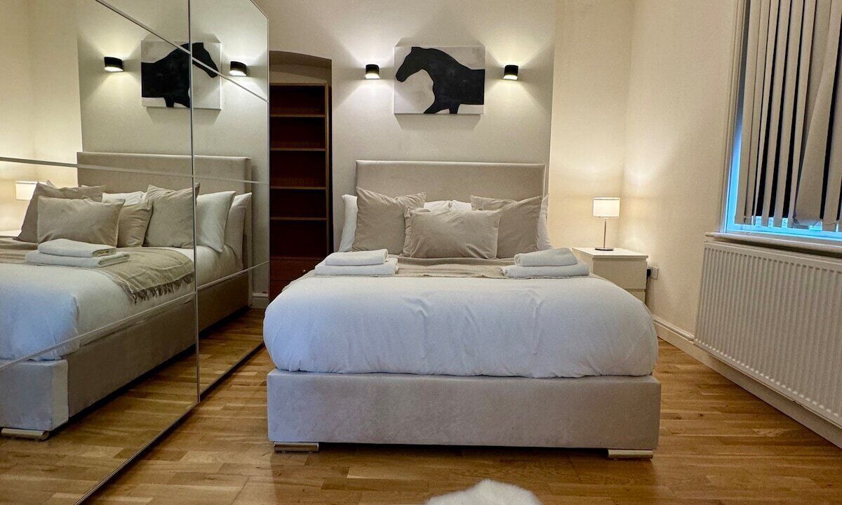 Photo of Others in Westbourne