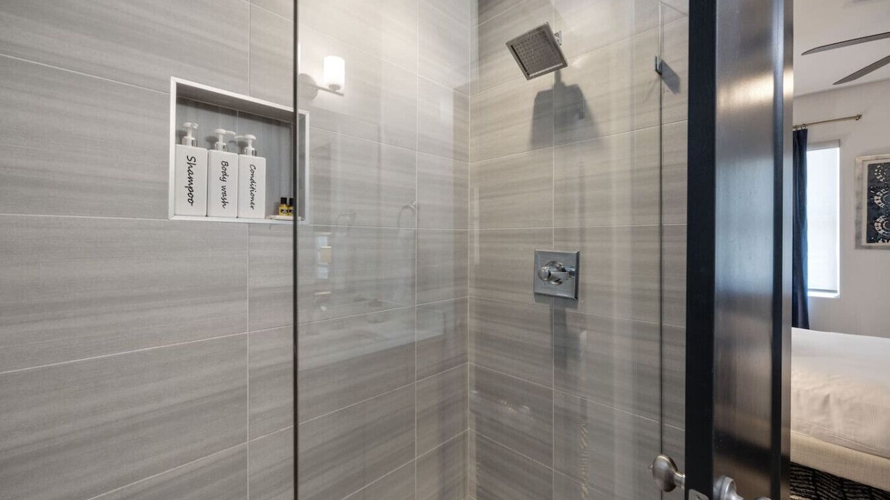Photo of Bathroom in Hadley - Washington