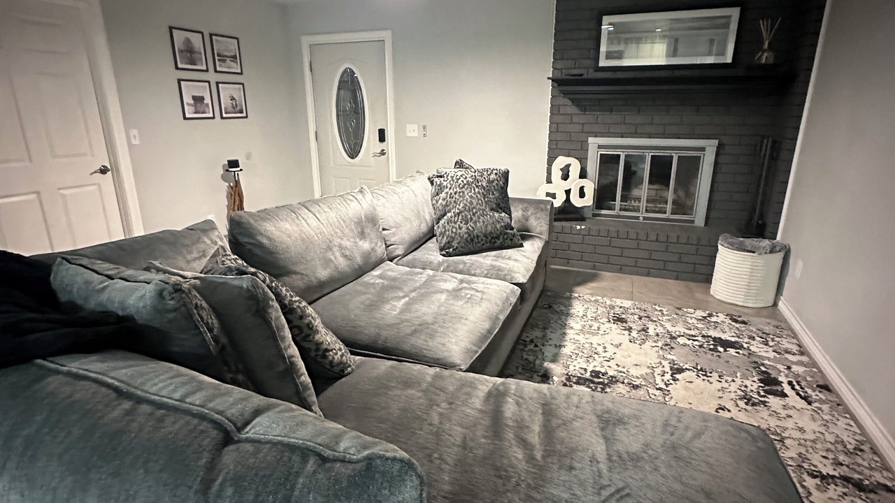 Photo of Livingroom in Horseshoe Bay