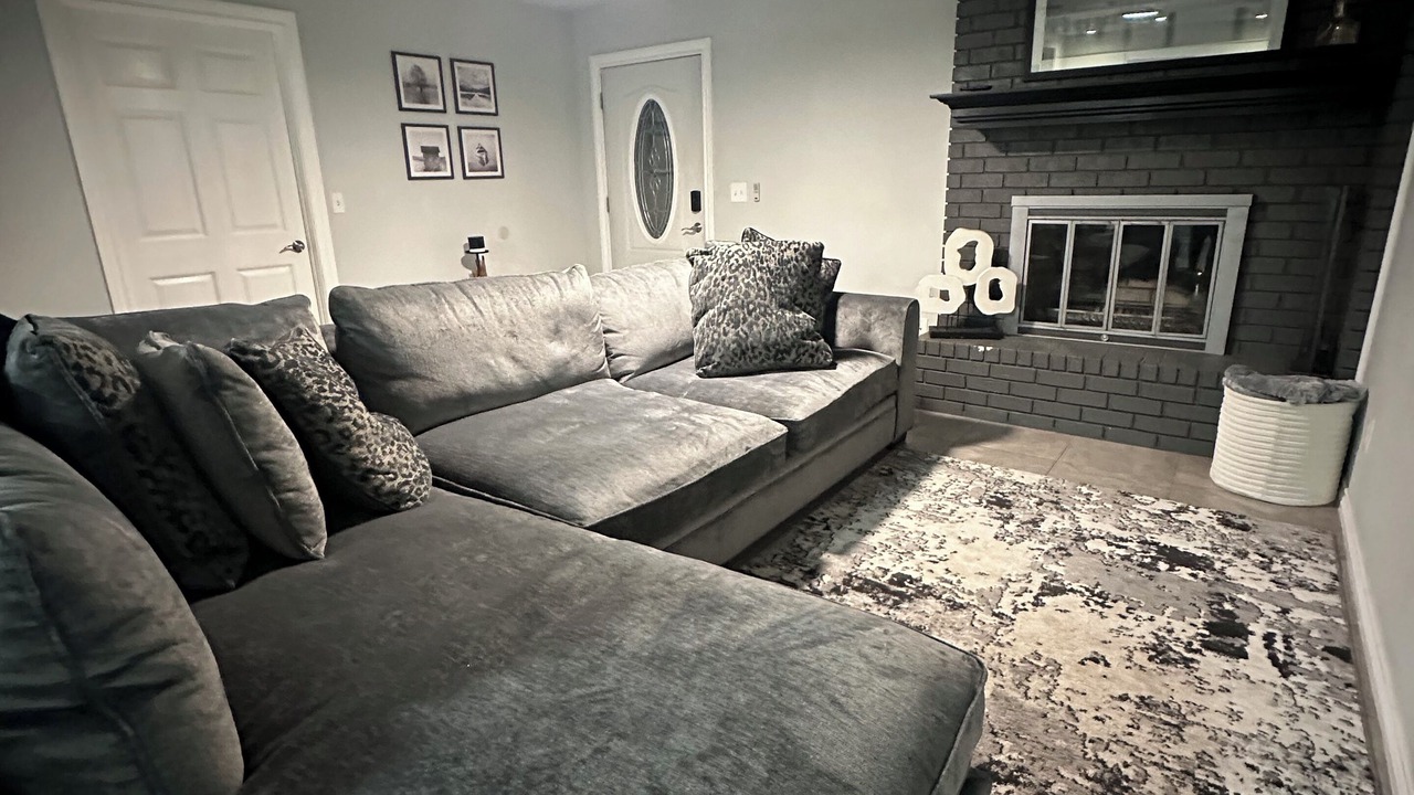 Photo of Livingroom in Horseshoe Bay