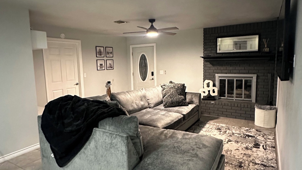 Photo of Livingroom in Horseshoe Bay