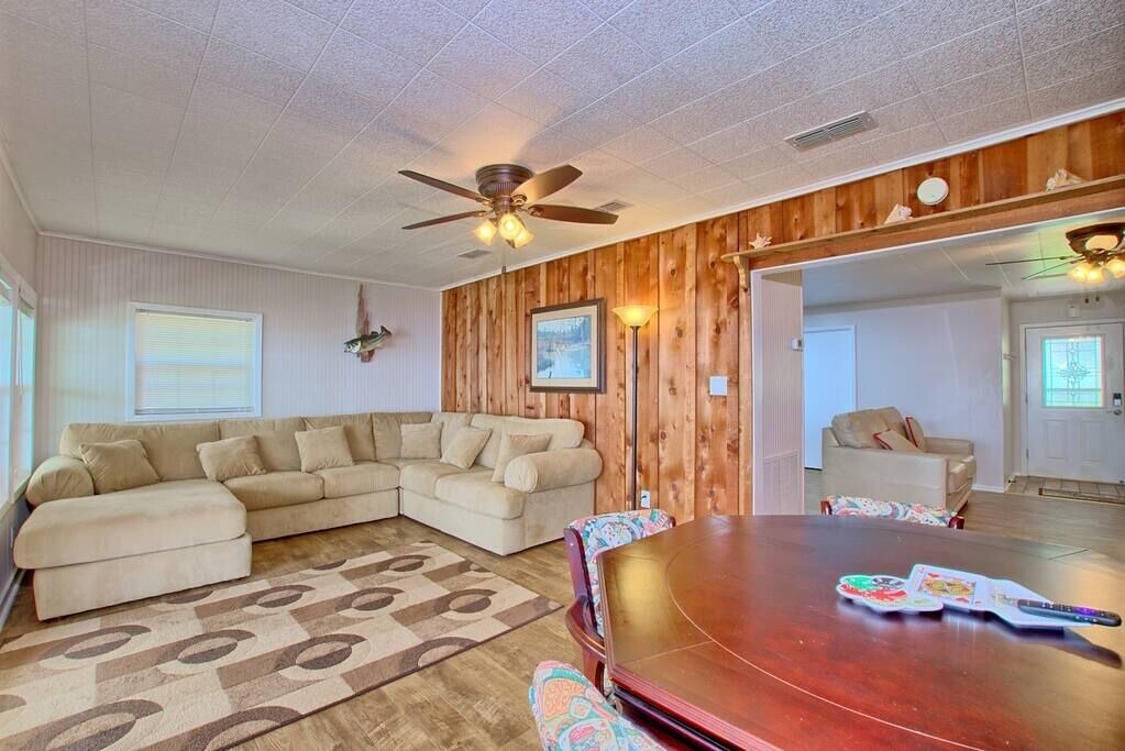 Photo of Livingroom in Milam