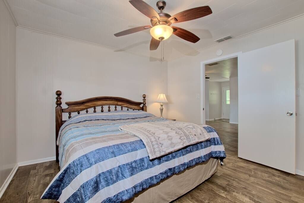 Photo of Bedroom in Milam