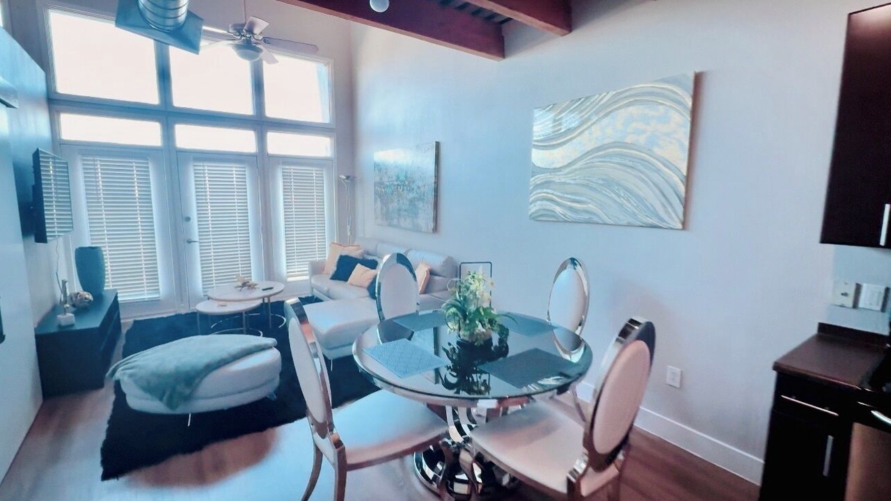 Photo of Livingroom in Downtown Fort Worth