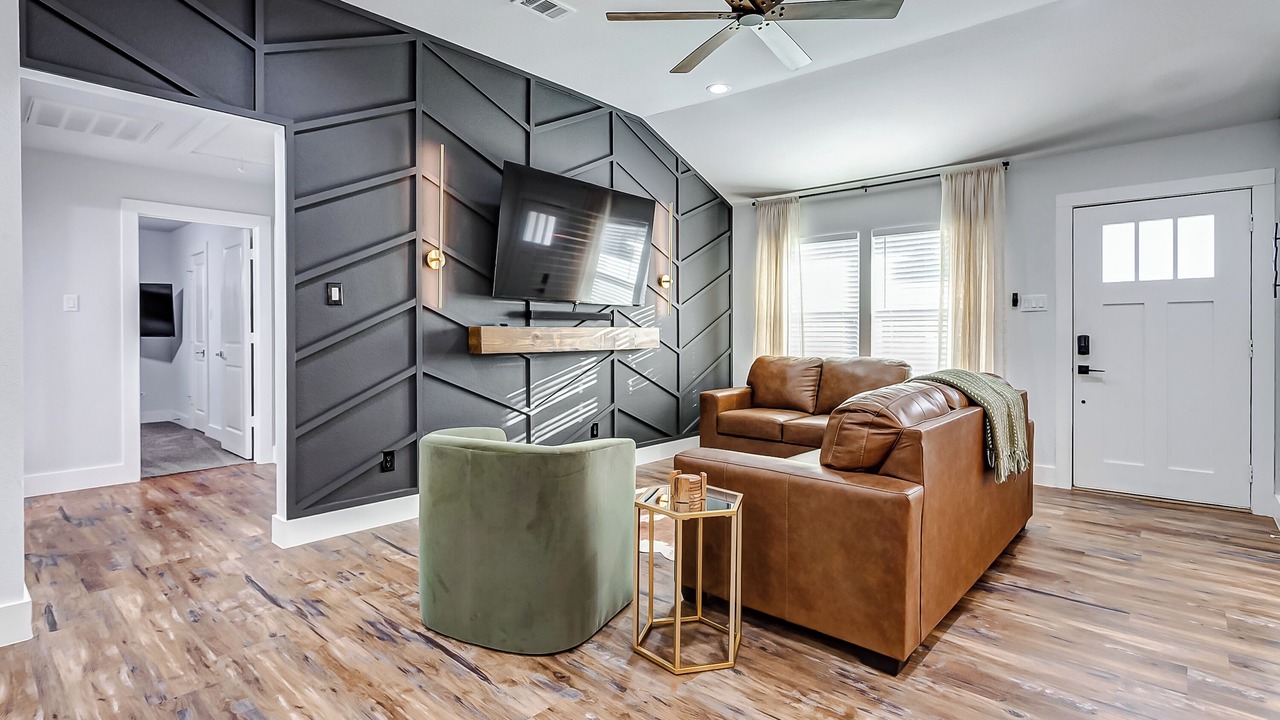 Photo of Livingroom in Foster Place