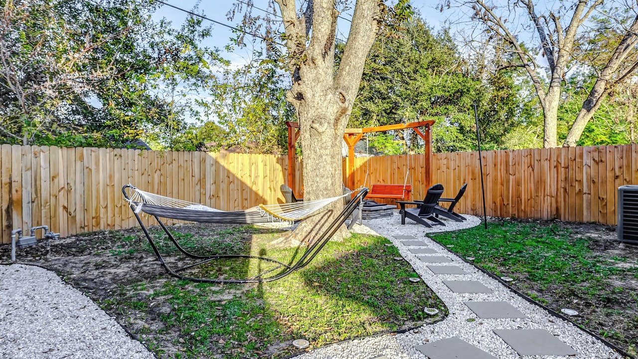 Photo of Outdoor in Foster Place