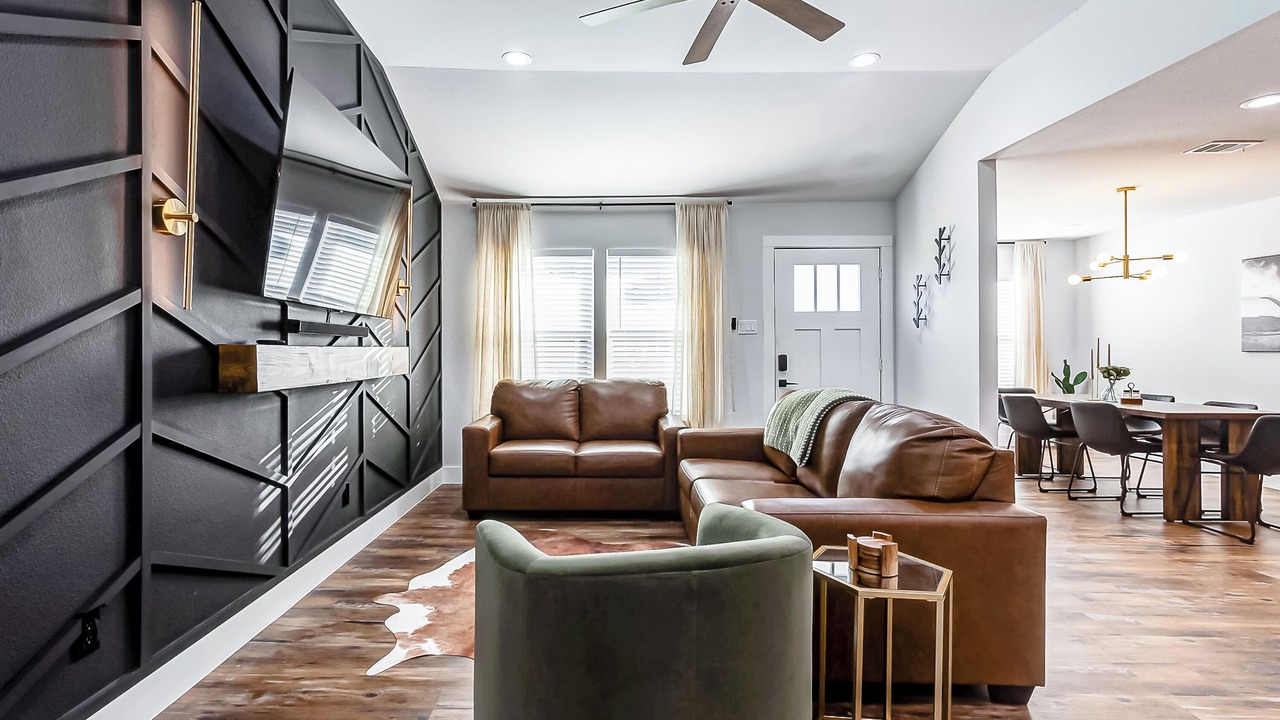 Photo of Livingroom in Foster Place