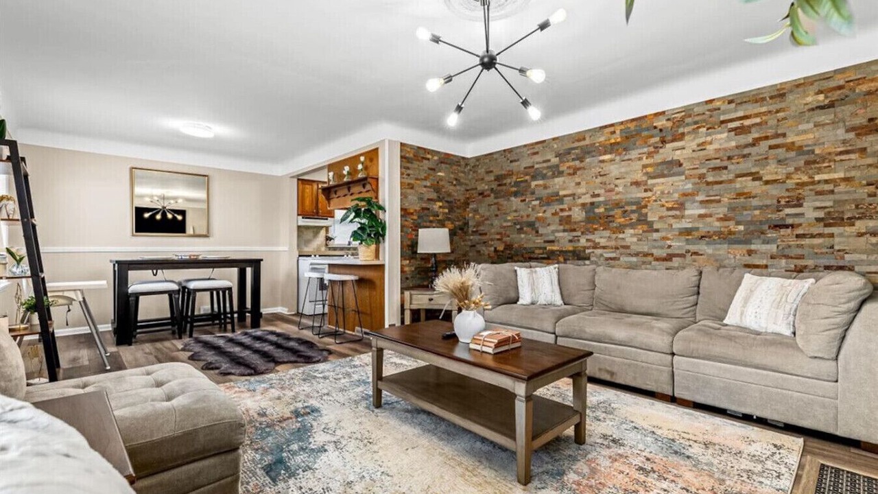 Photo of Livingroom in Dearborn