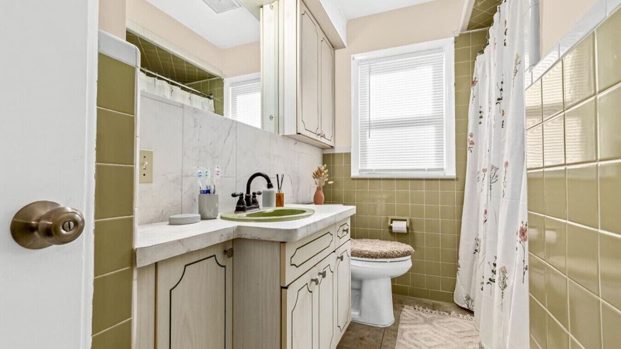 Photo of Bathroom in Dearborn