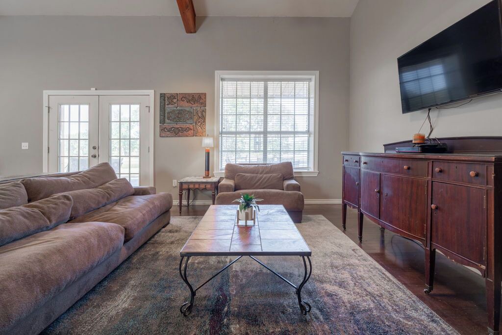 Photo of Livingroom in Calera