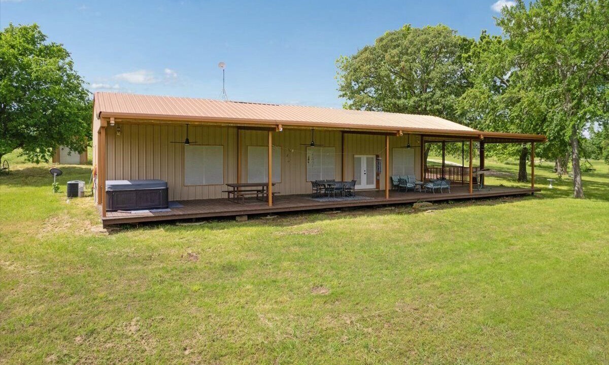 Photo of Outdoor in Calera