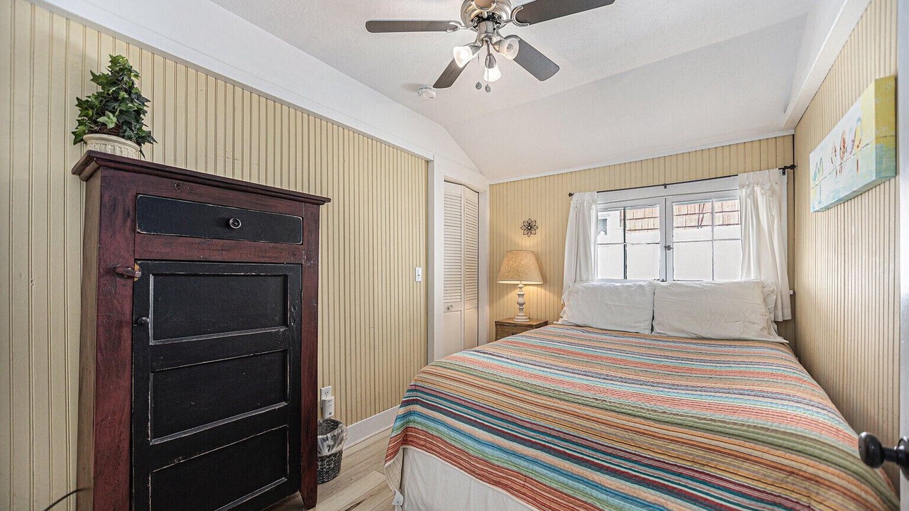 Photo of Bedroom in South Haven