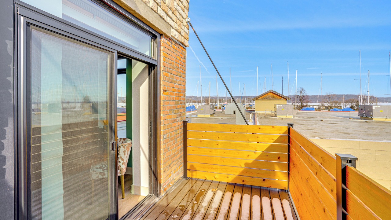 Photo of Patio Balcony in Lake City