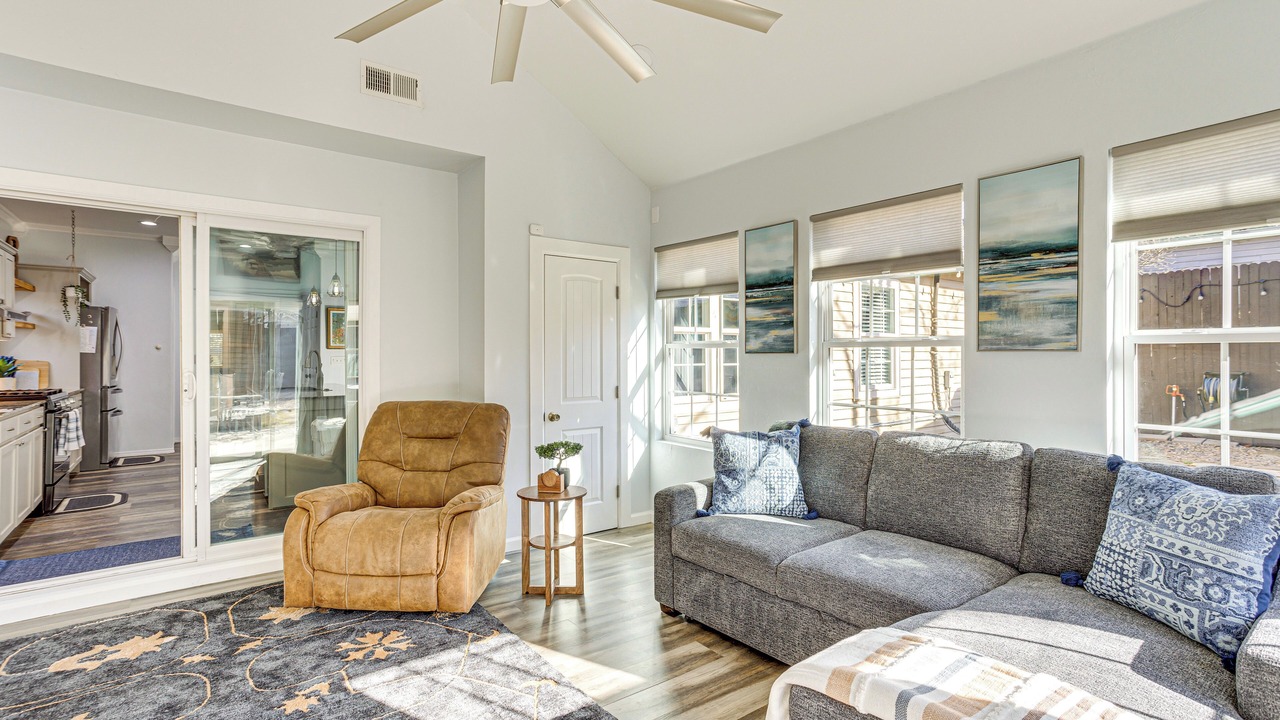Photo of Livingroom in Central Oklahoma City