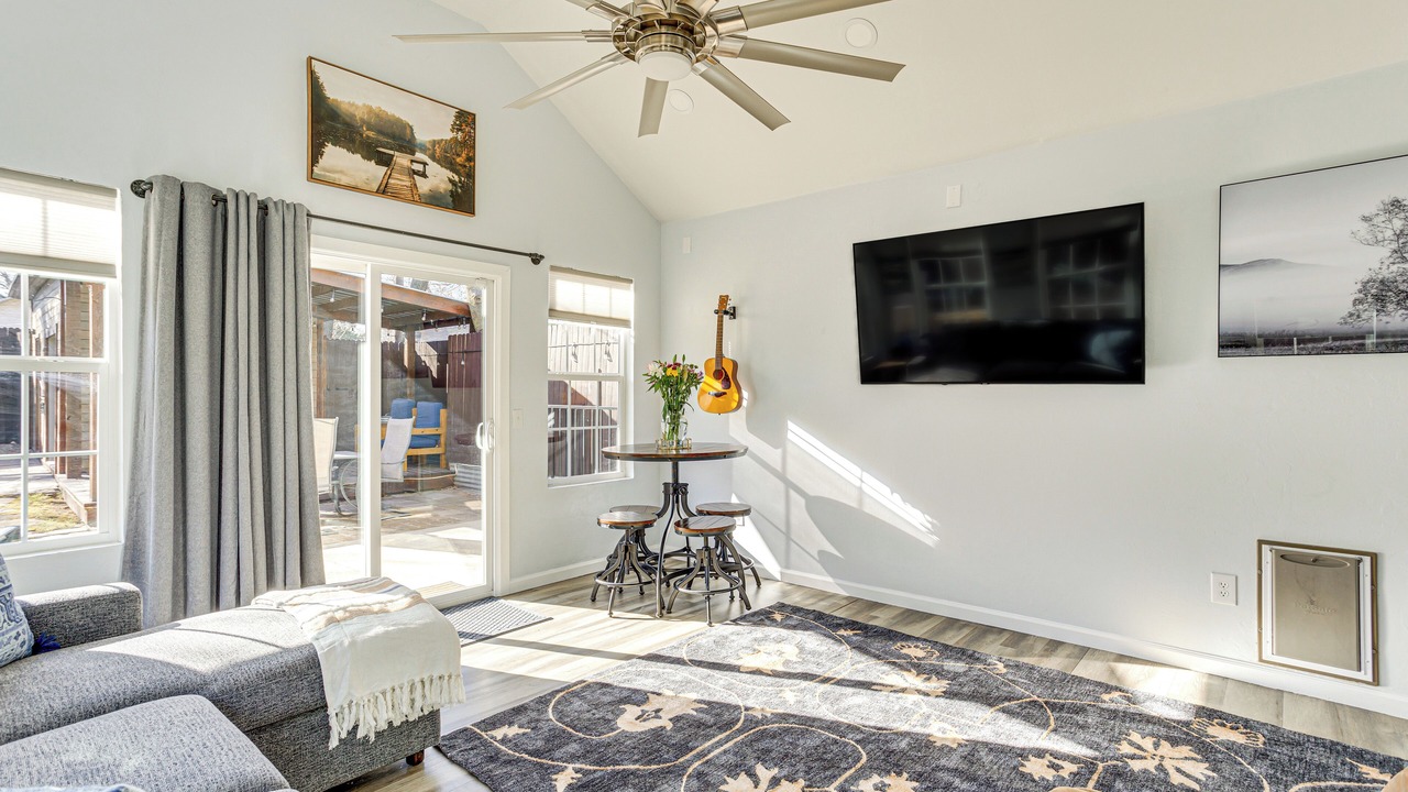 Photo of Livingroom in Central Oklahoma City