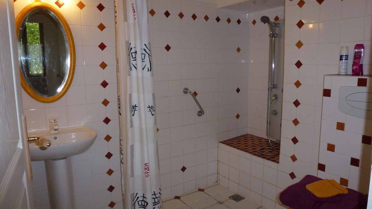 Photo of Bathroom in Giroux