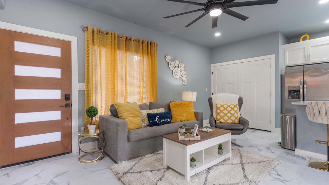 Photo of Livingroom in Tulsa