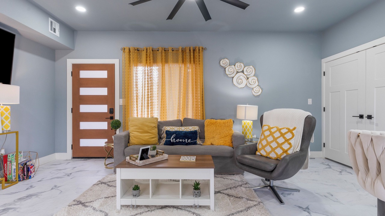 Photo of Livingroom in Tulsa