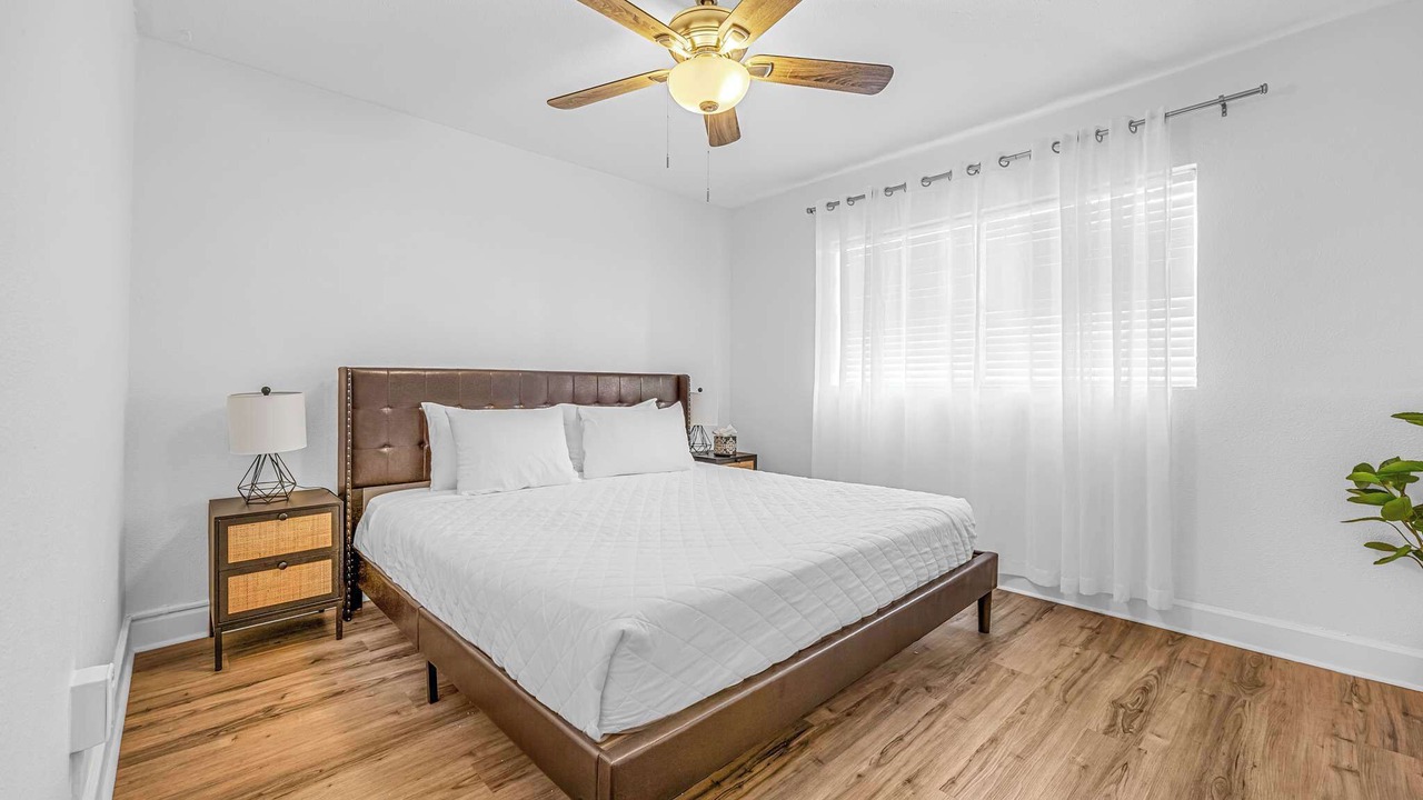 Photo of Bedroom in Orlando Beach