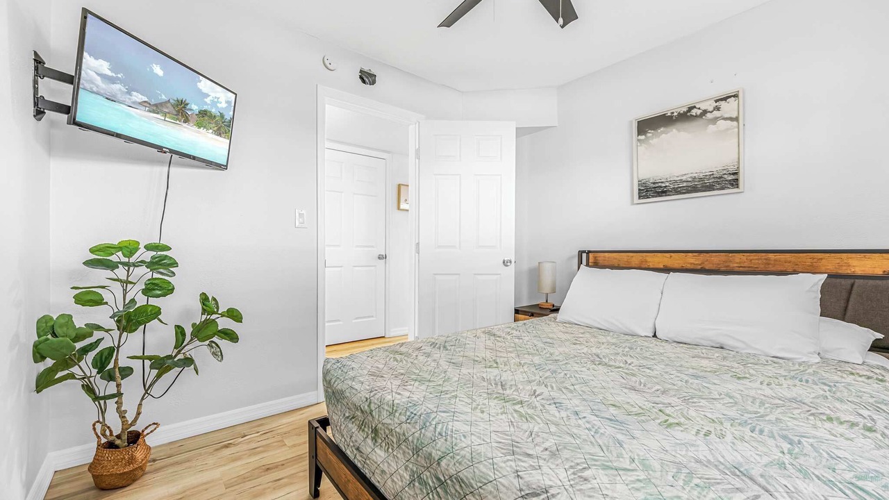 Photo of Bedroom in Orlando Beach