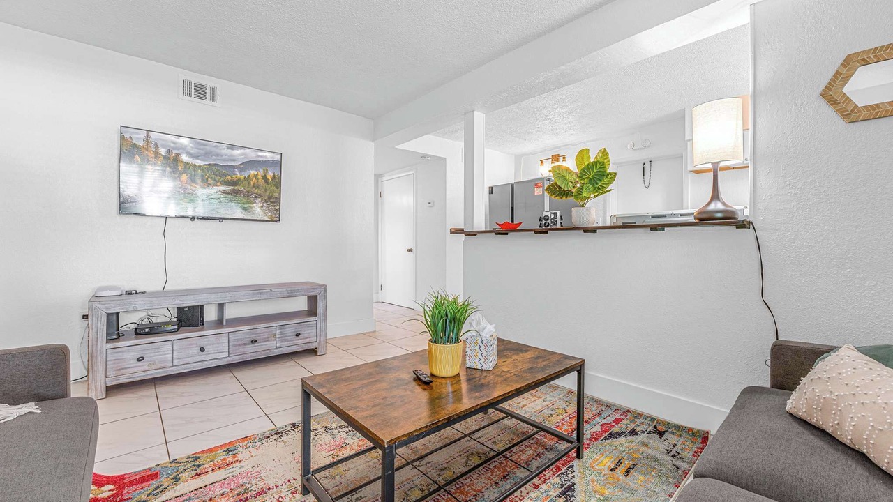 Photo of Livingroom in Orlando Beach