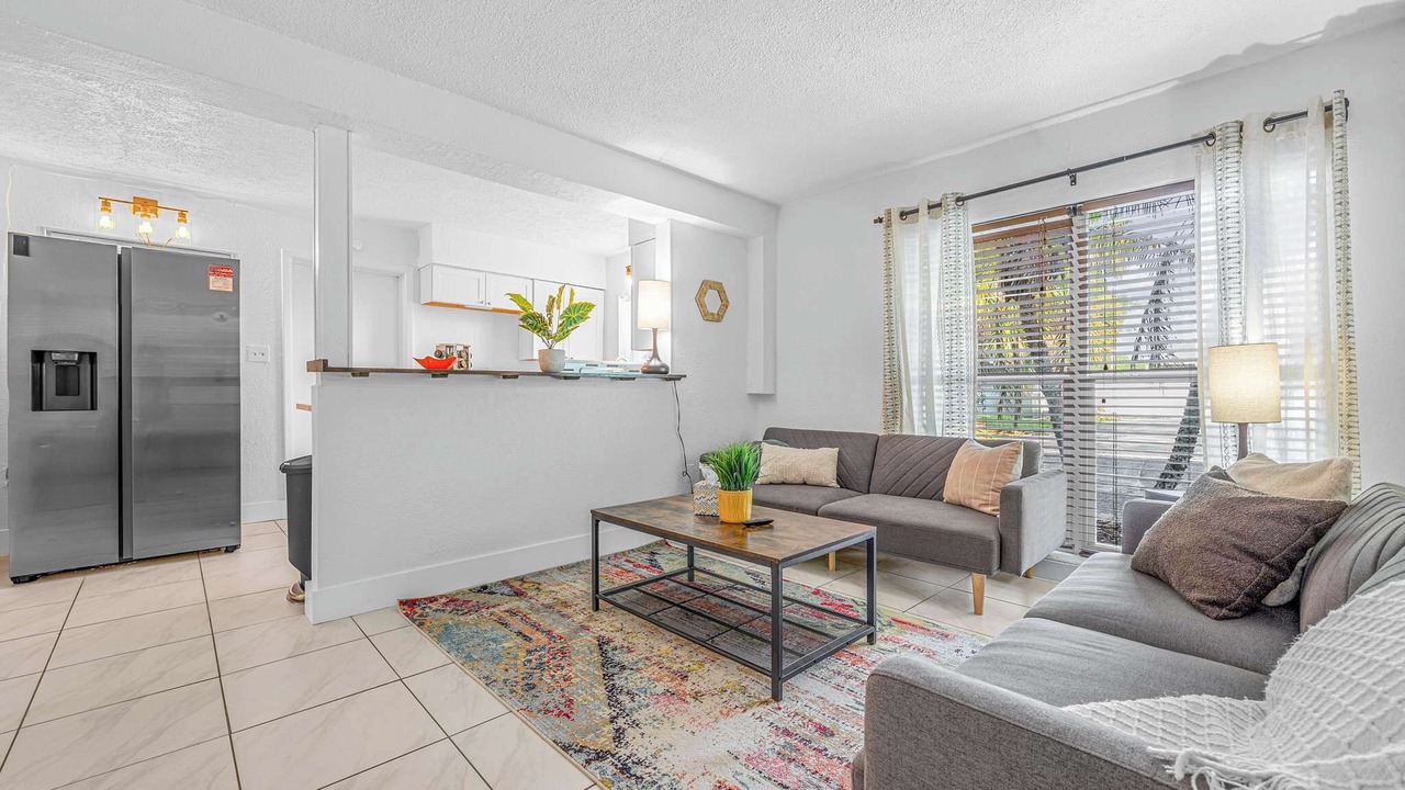 Photo of Livingroom in Orlando Beach
