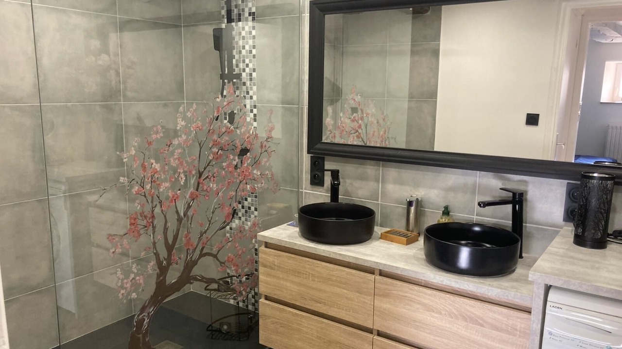 Photo of Bathroom in Montrozier