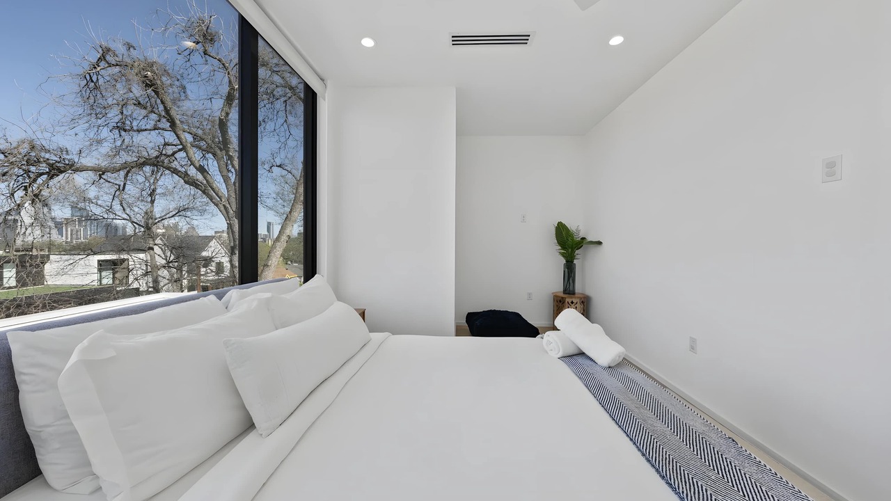 Photo of Bedroom in Barton Heights