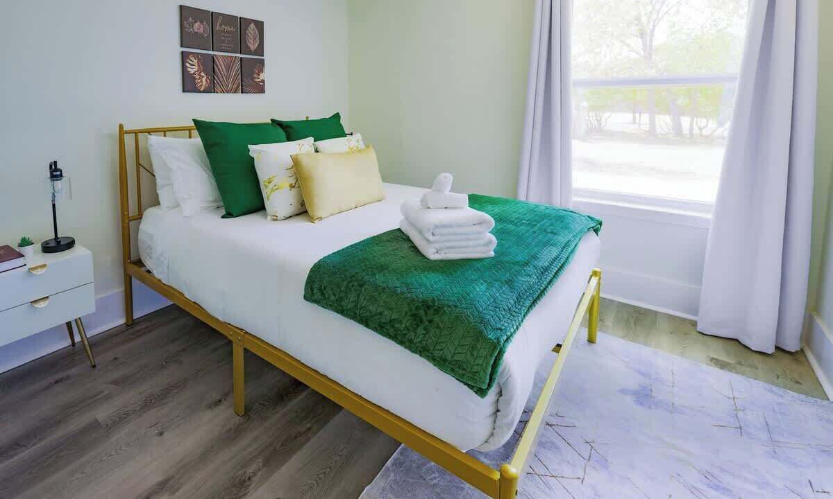 Photo of Bedroom in Onion Creek Meadows