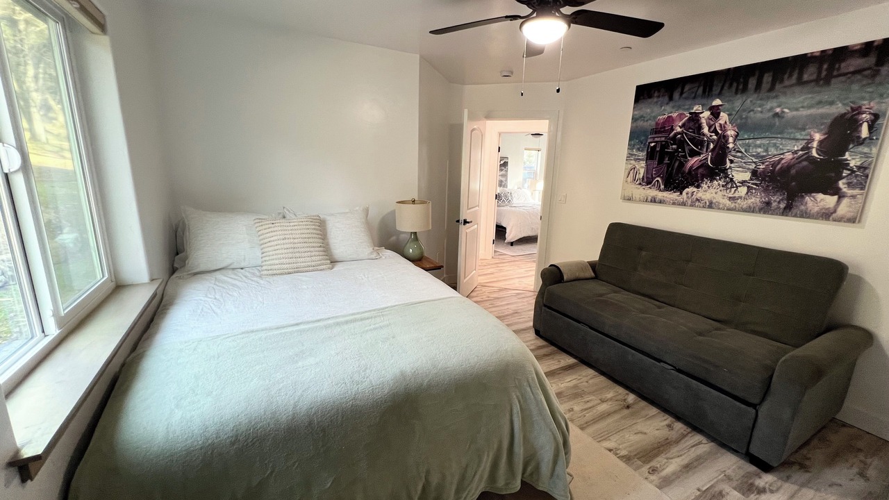 Photo of Bedroom in Apple Hill