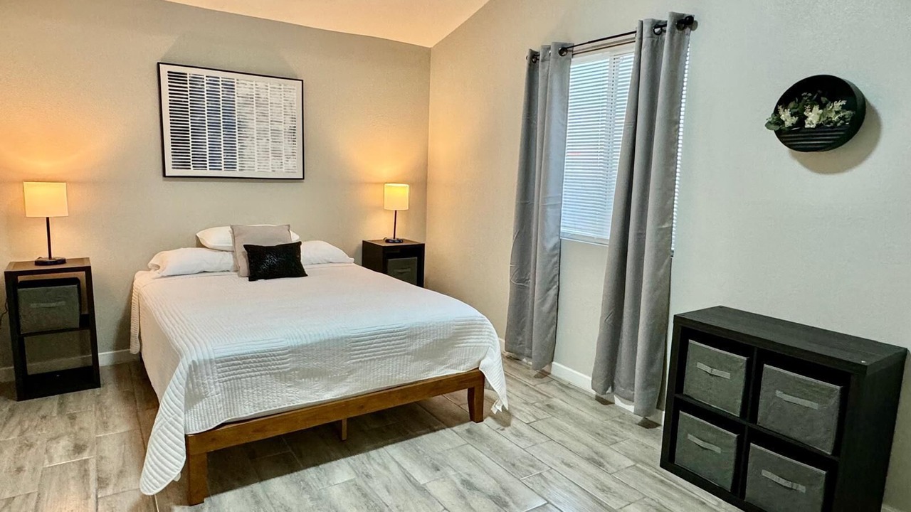 Photo of Bedroom in Biggs Field
