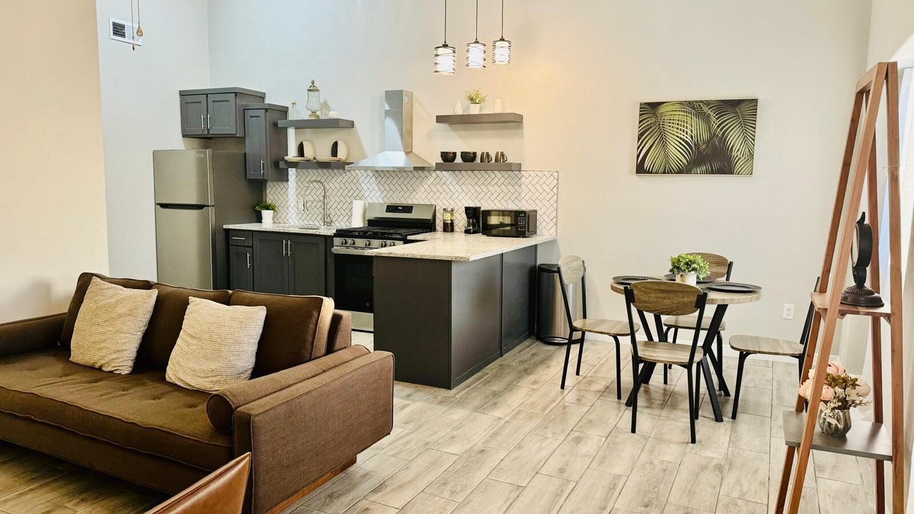 Photo of Livingroom in Biggs Field