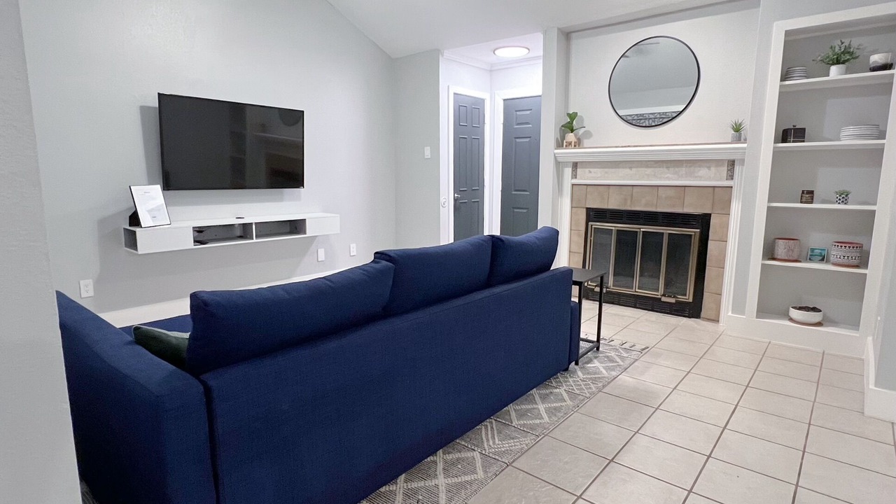 Photo of Livingroom in Monticello