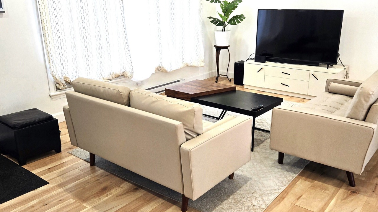 Photo of Livingroom in Sainte-Foy-Sillery-Cap-Rouge