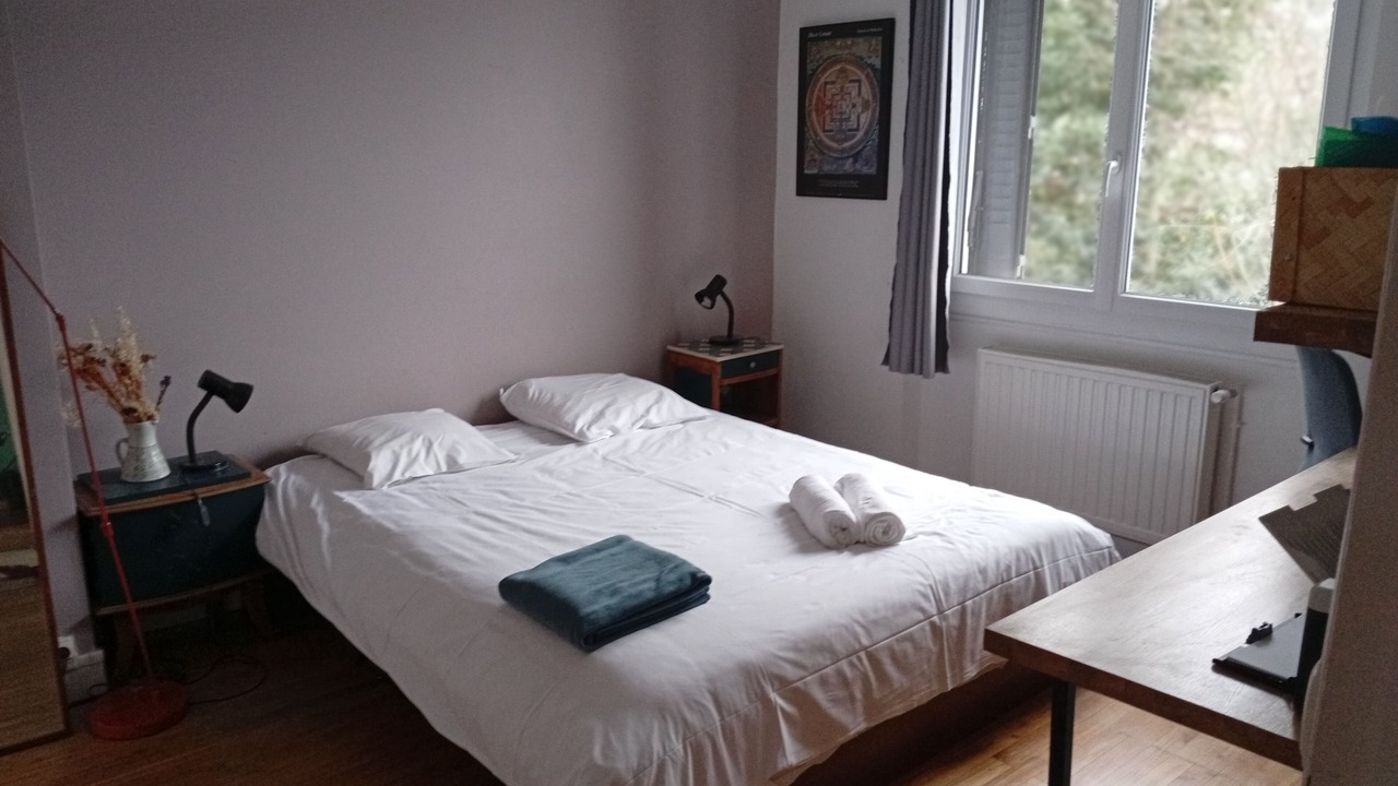 Photo of Bedroom in Pin Sec