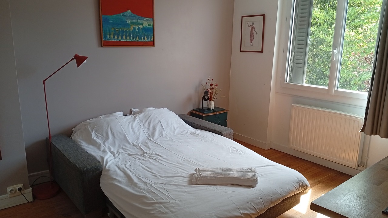 Photo of Bedroom in Pin Sec