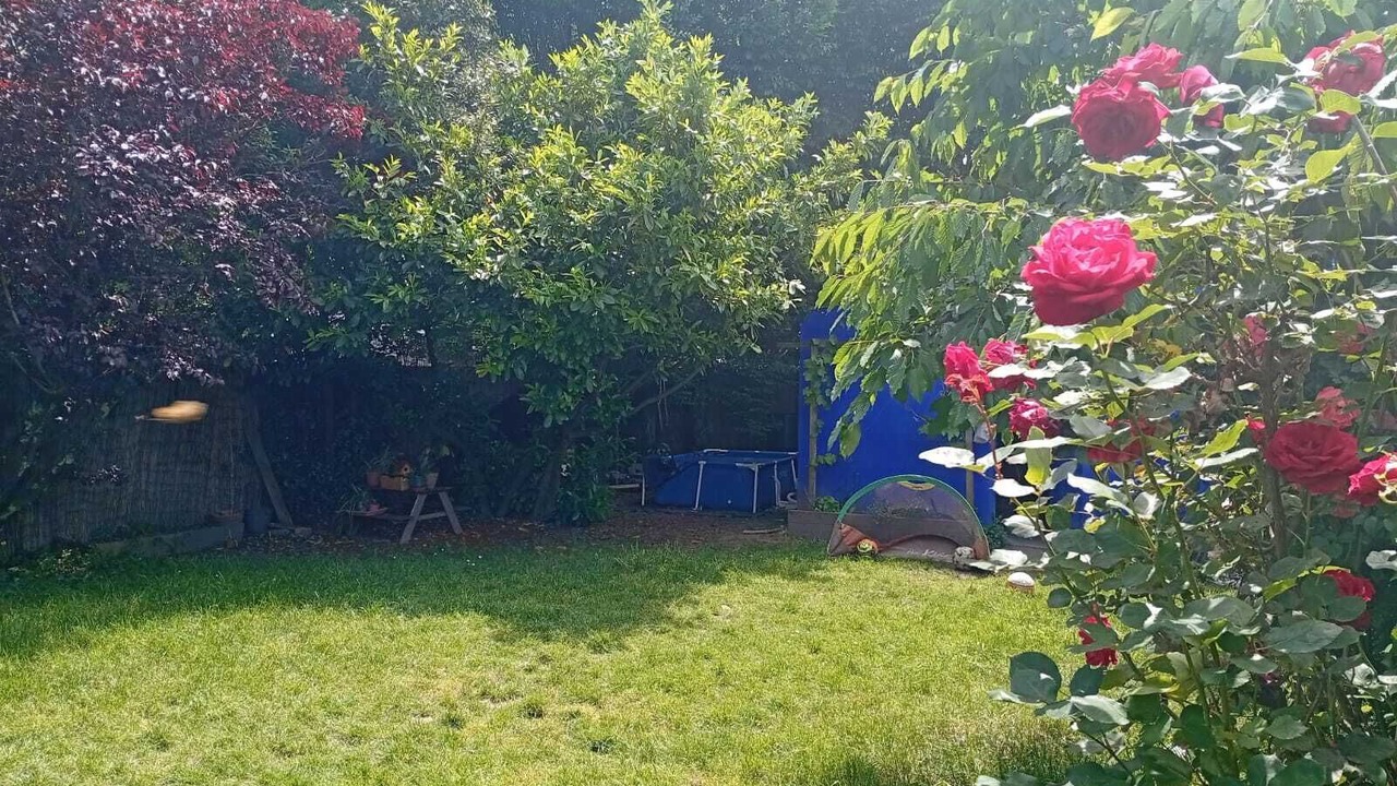 Photo of Outdoor in Pin Sec