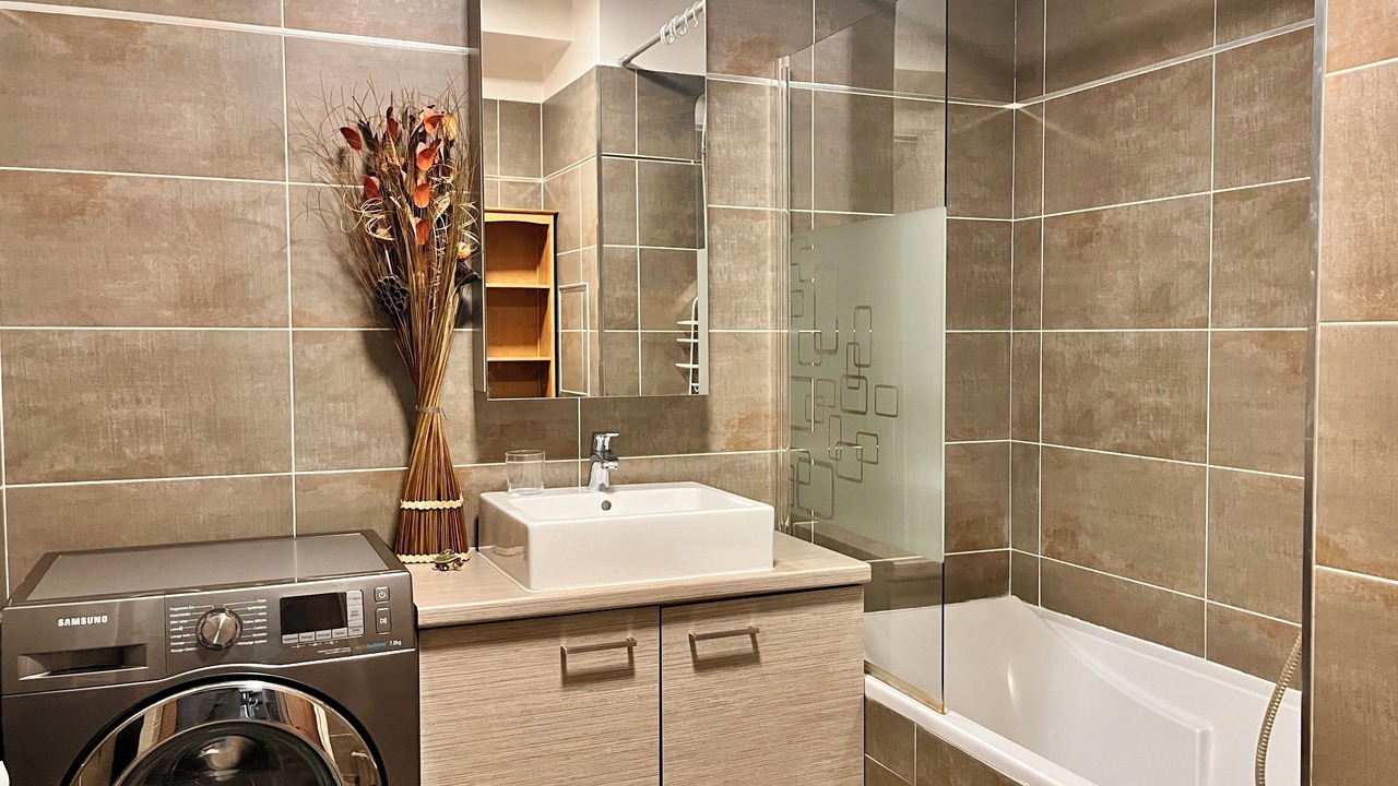 Photo of Bathroom in Gambetta