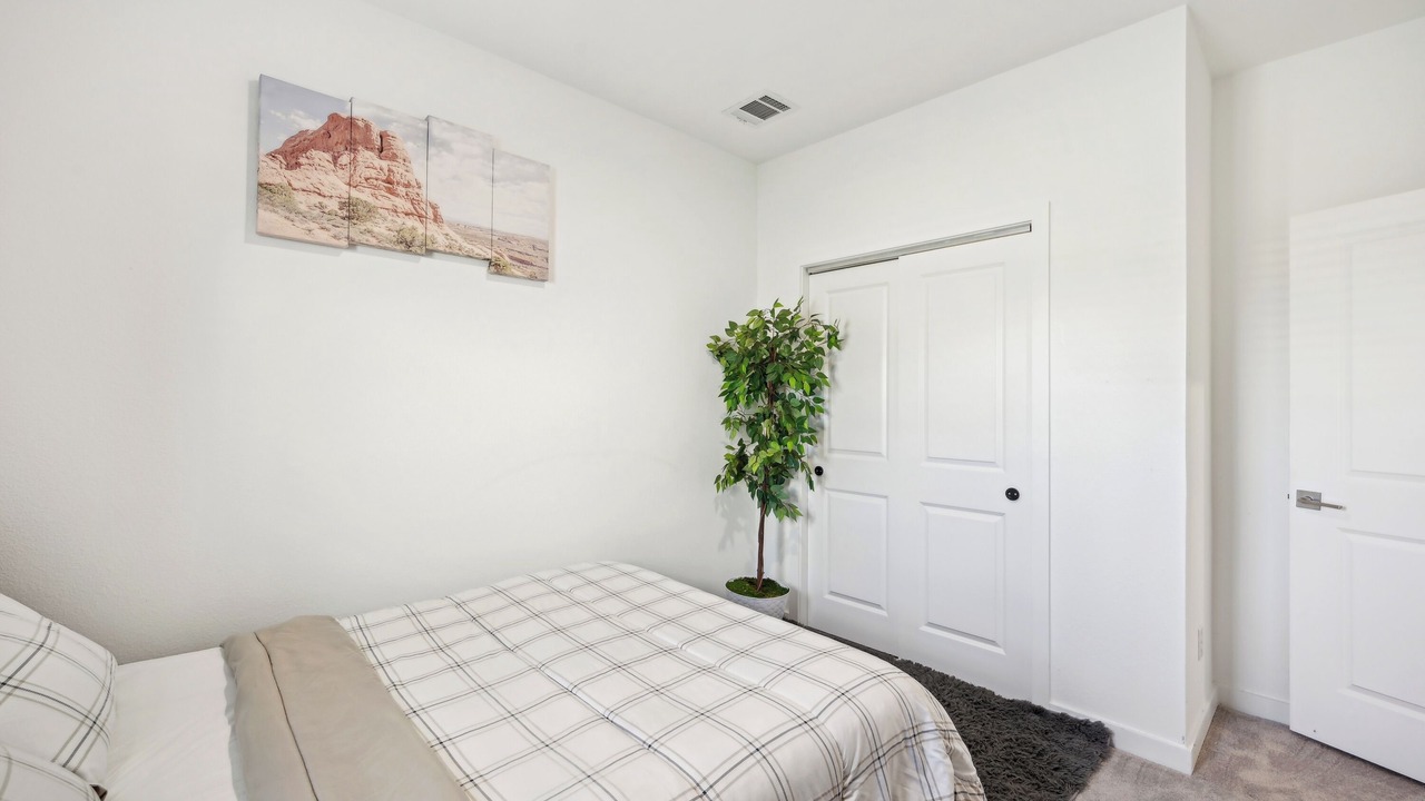 Photo of Bedroom in Seagoville