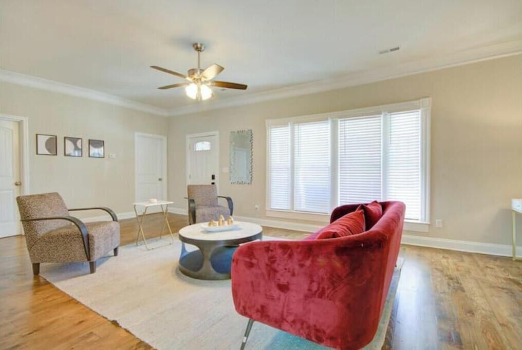 Photo of Livingroom in Madison