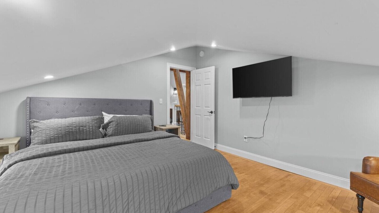 Photo of Bedroom in Burlington