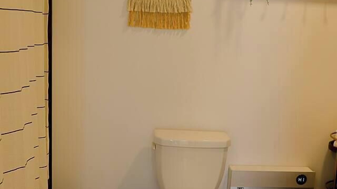 Photo of Bathroom in Edray