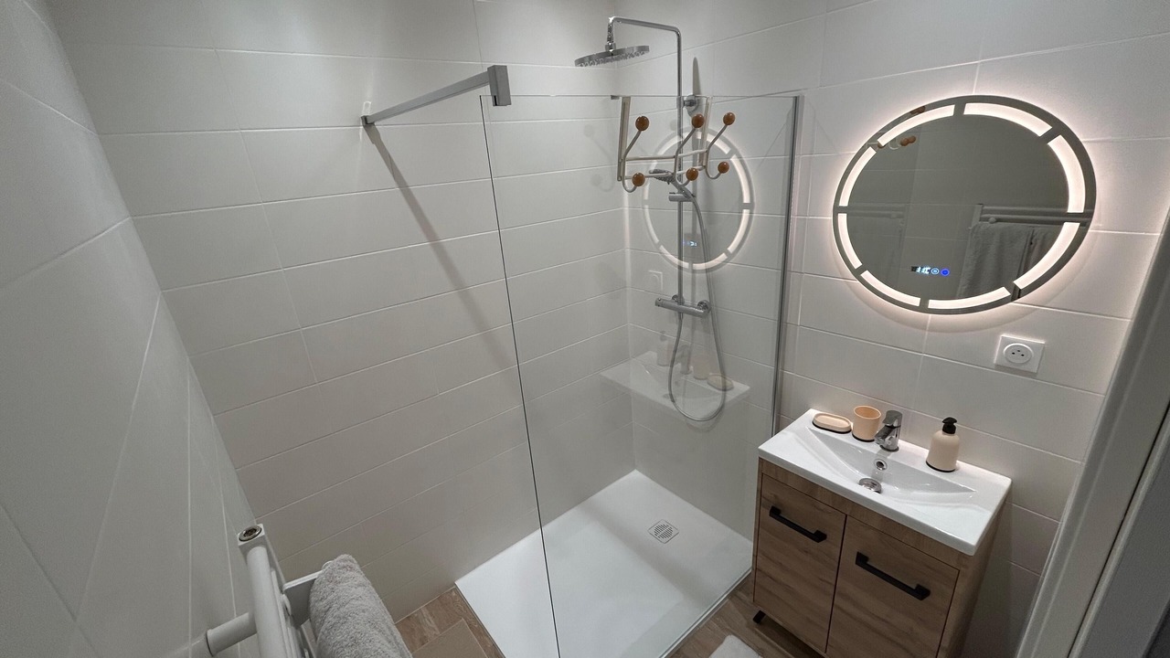 Photo of Bathroom in Seyresse