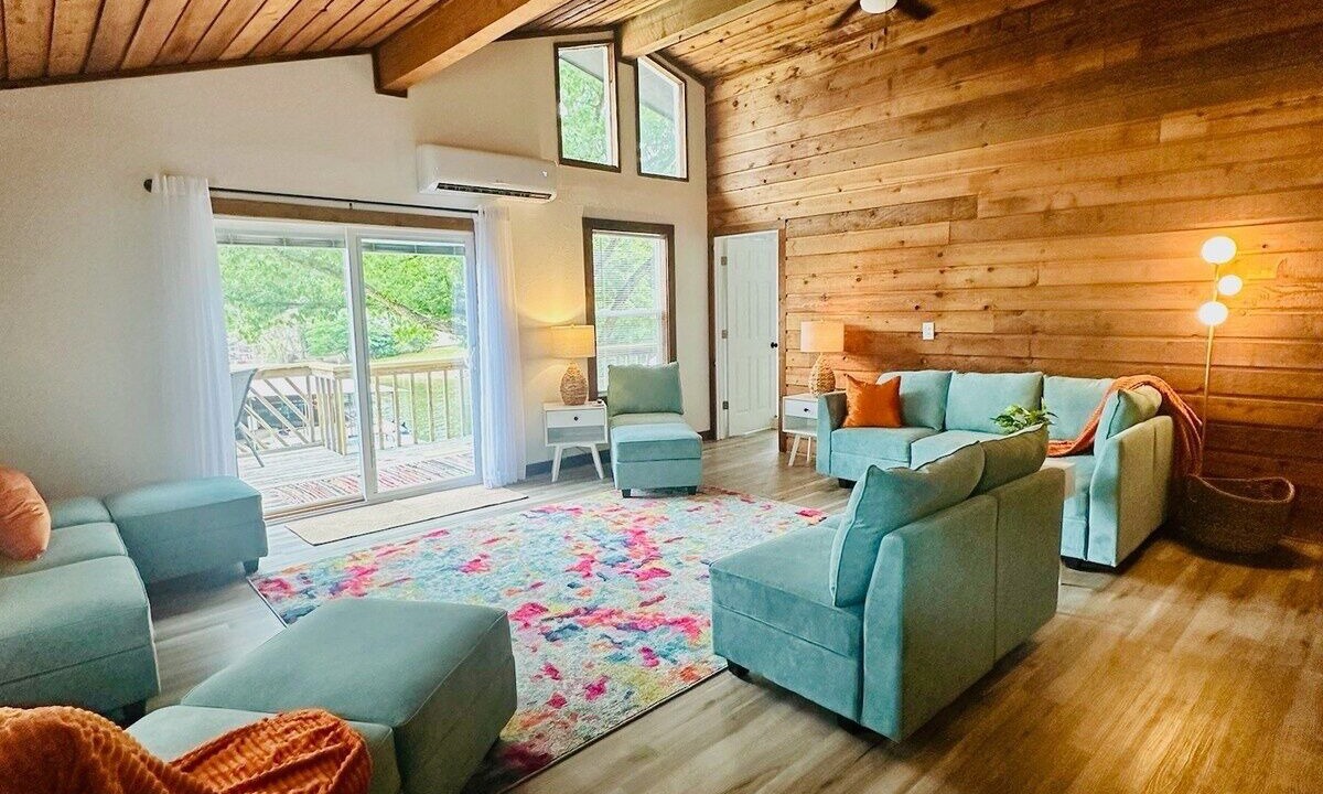 Photo of Livingroom in Sunrise Beach