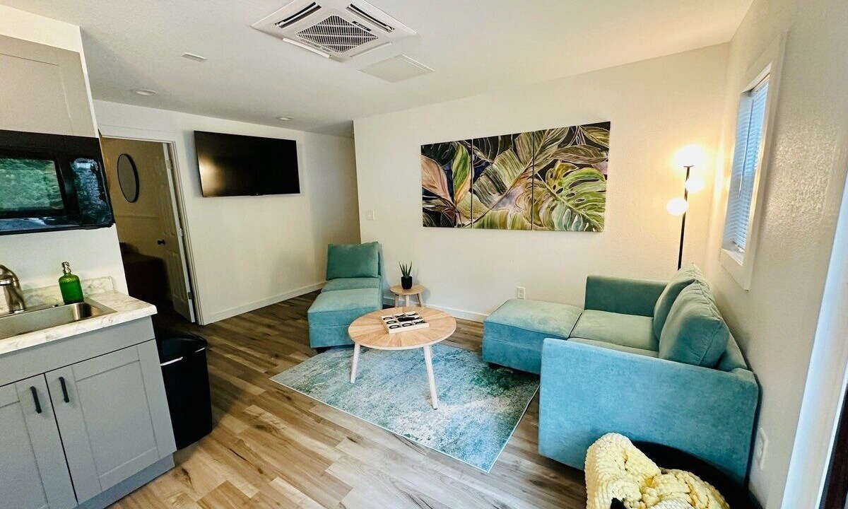Photo of Livingroom in Sunrise Beach