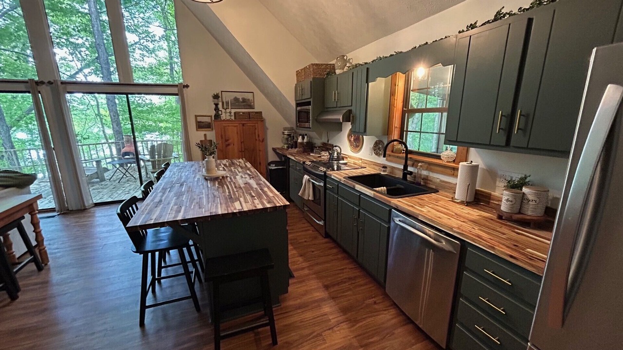 Photo of Kitchen in Cub Run