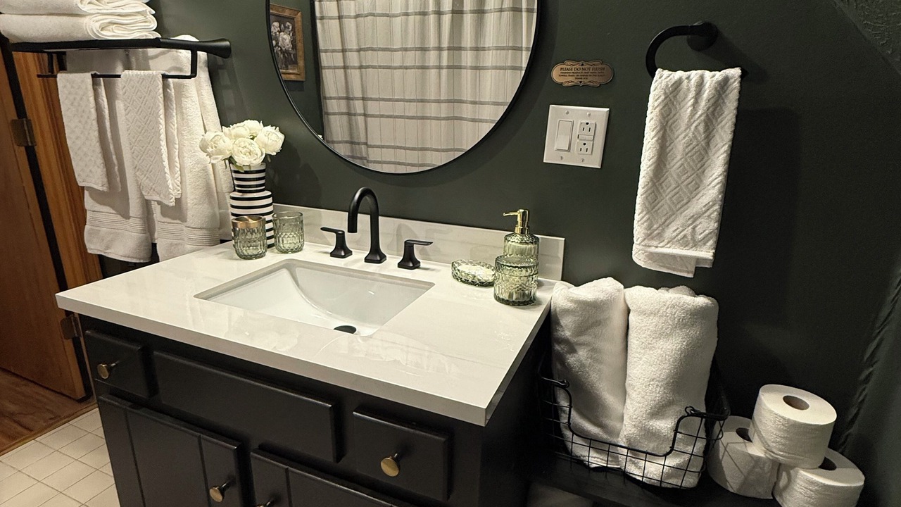 Photo of Bathroom in Cub Run