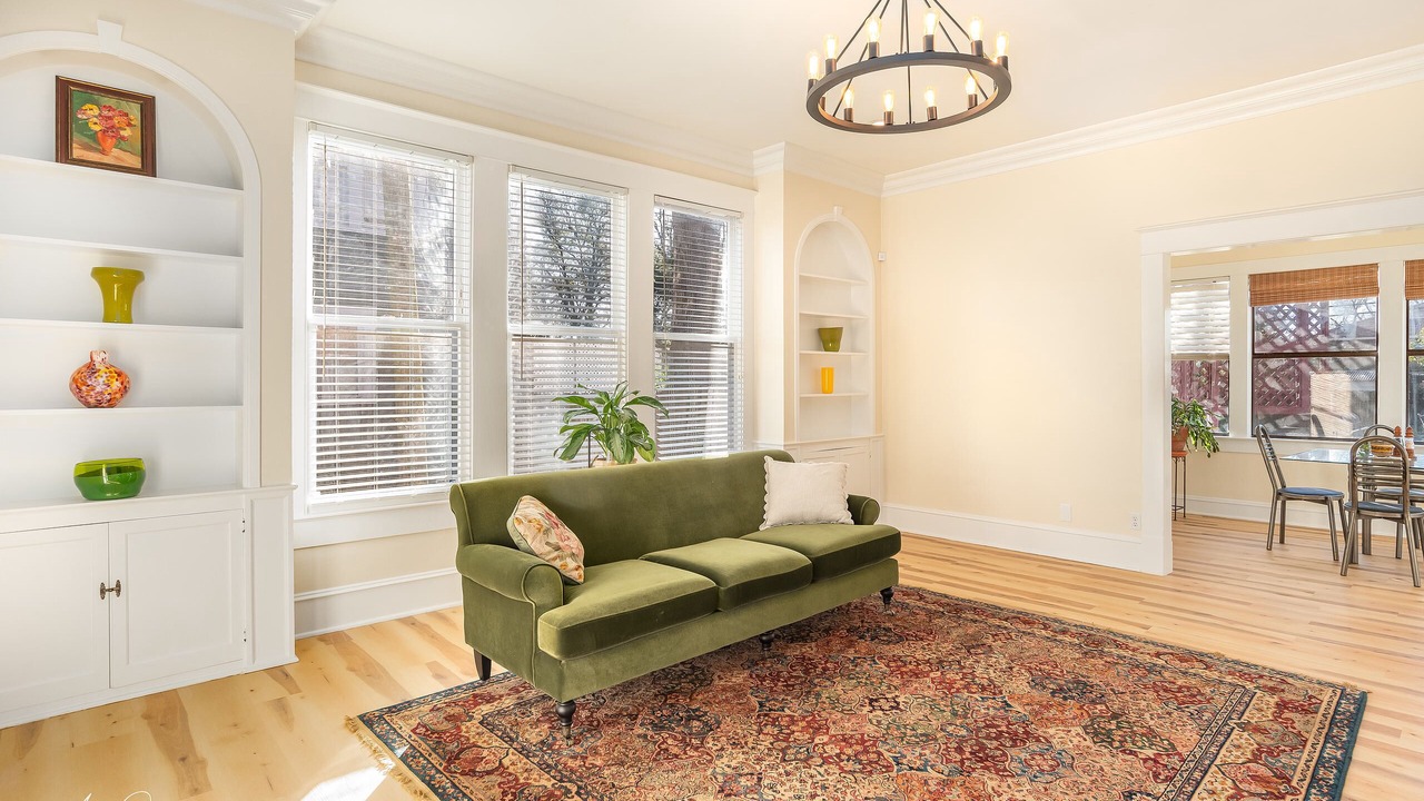 Photo of Livingroom in Fairfield Historic District