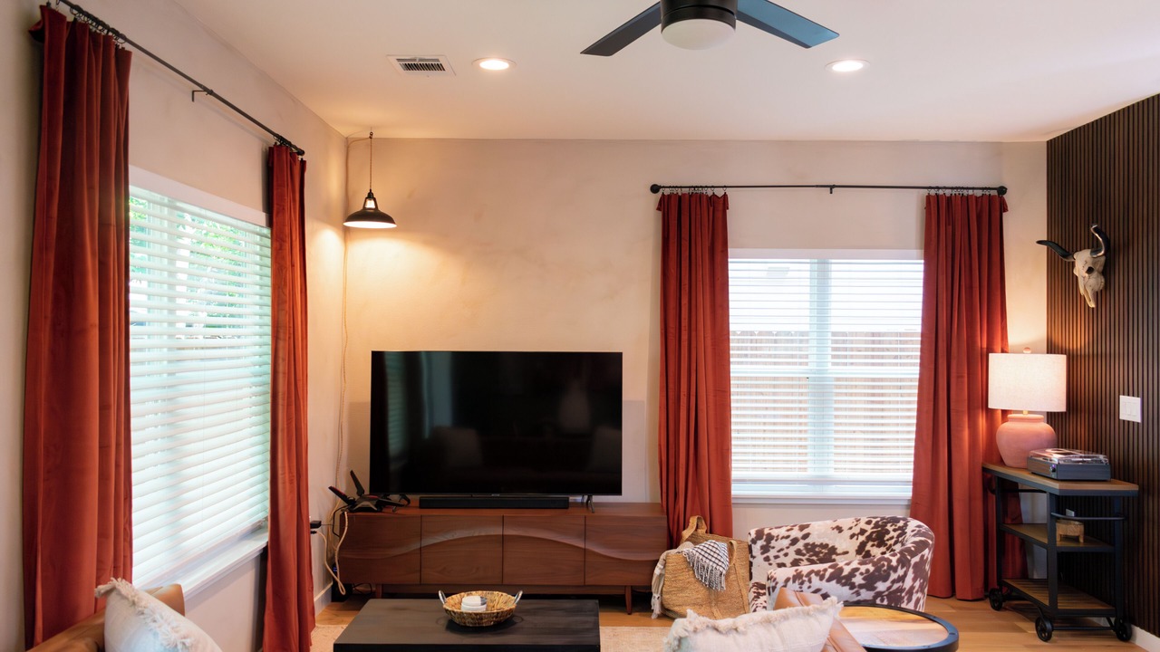 Photo of Livingroom in Lockhart