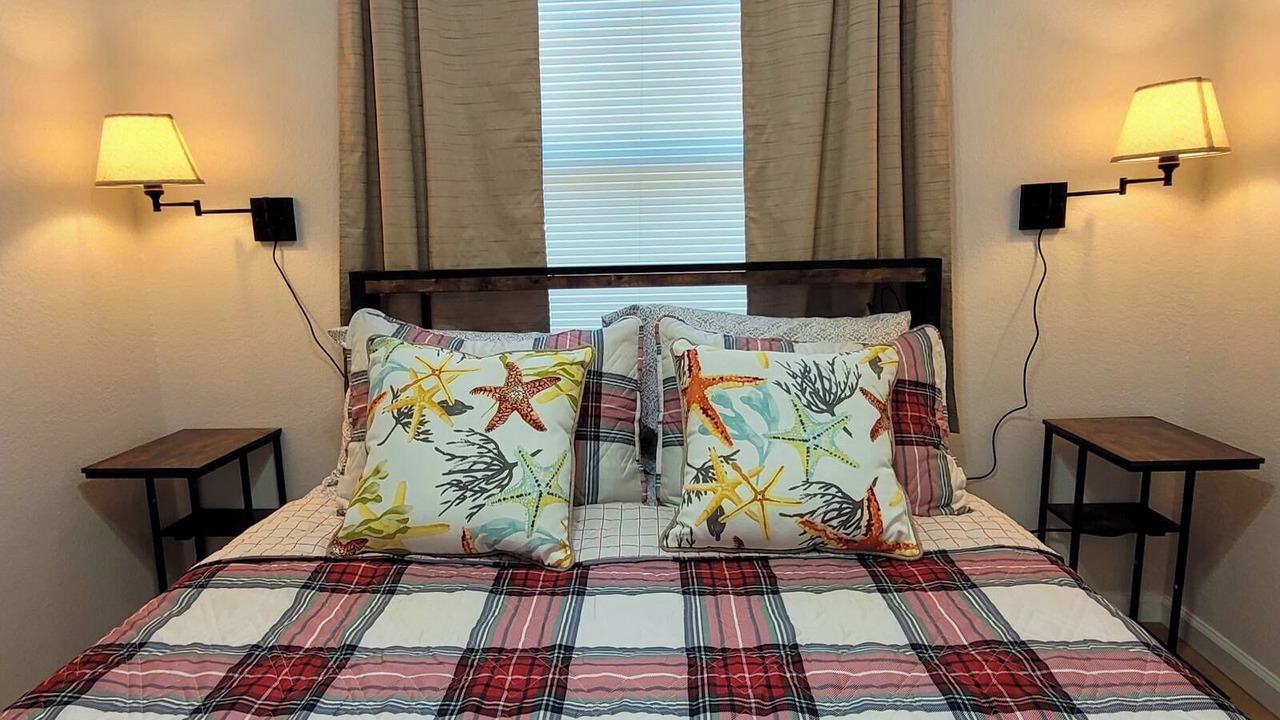 Photo of Bedroom in Northwest Pensacola